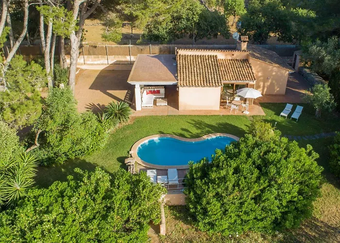 Son Jaumell בית נופש *